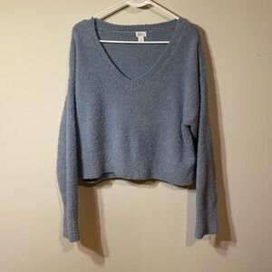 Stars Above Sz M Baby Blue V-Neck Cropped Fuzzy Sweater